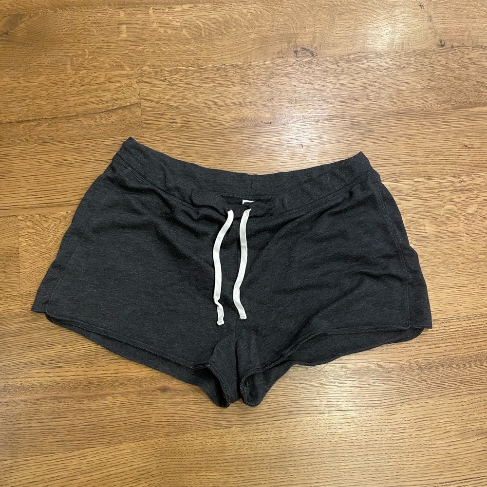 Short shorts
